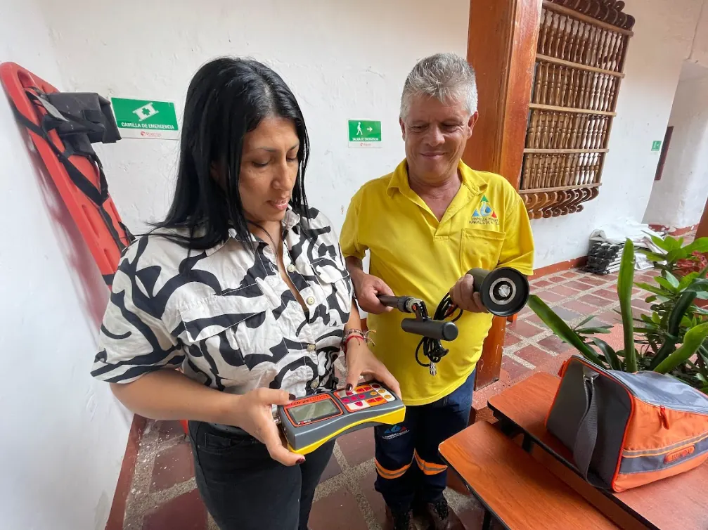 Gobernación entregó al municipio de Apía un equipo tecnológico para evitar el derroche de agua