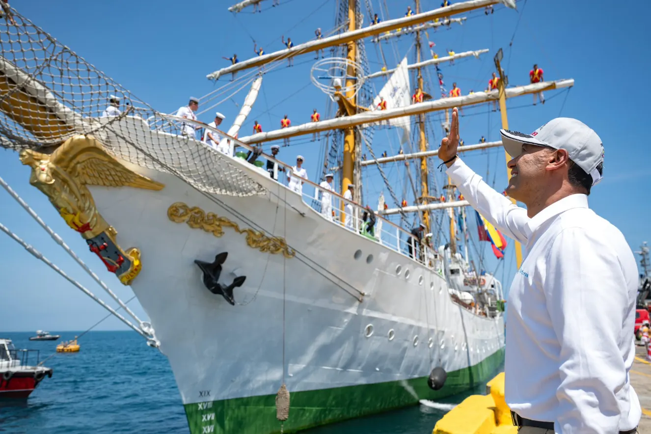 El ARC “Gloria” zarpó por primera vez desde Santa Marta