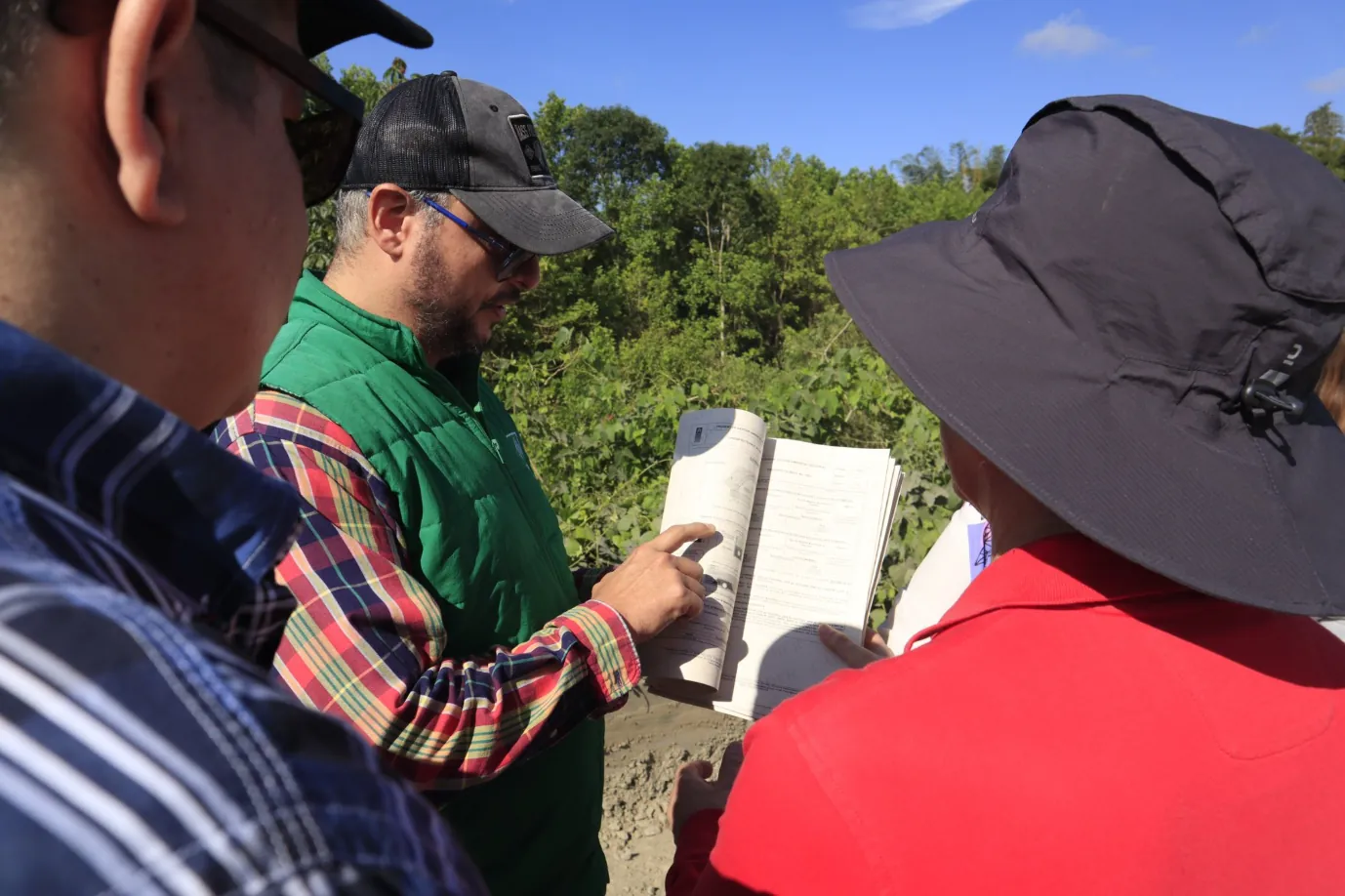 Proteger los recursos ambientales en la Avenida Los Colibríes es el objetivo de la CARDER
