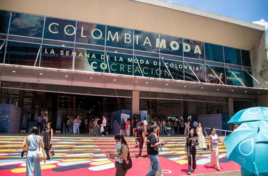 Saberes ancestrales, fibras naturales y tejido con propósito están presentes en Colombiamoda 2025