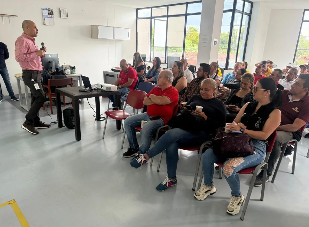 Ediles y presidentes de Junta de las veredas de Dosquebradas conocieron el proyecto Actualización Catastral rural