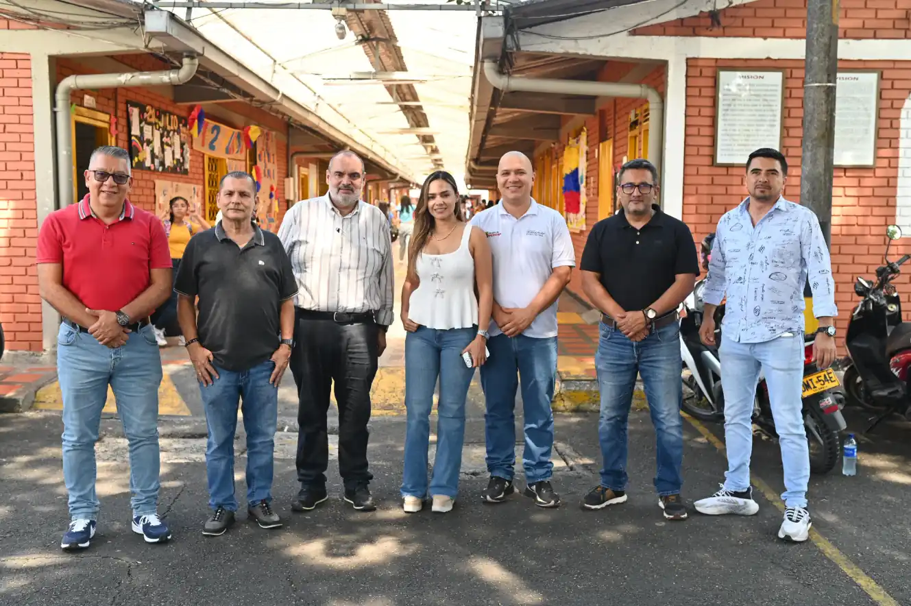 Las 29 Instituciones Educativas de Pereira con paneles solares, ahorraron $138 millones promedio en 3 meses de operación