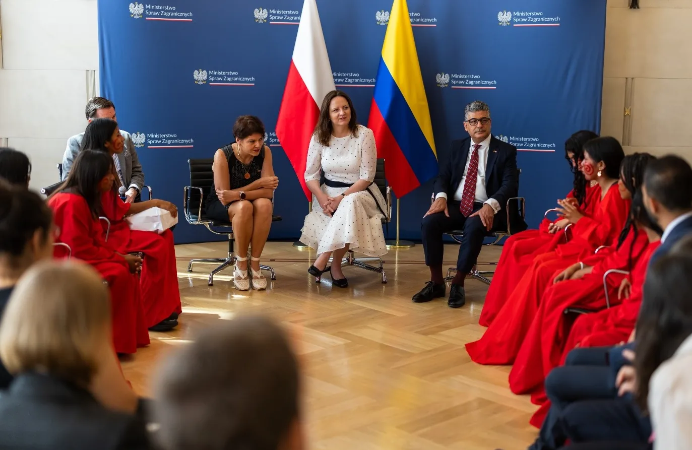 Colombia y Polonia celebran el 10º intercambio de diplomacia deportiva: un poderoso ‘scrum’ por el deporte y la cultura