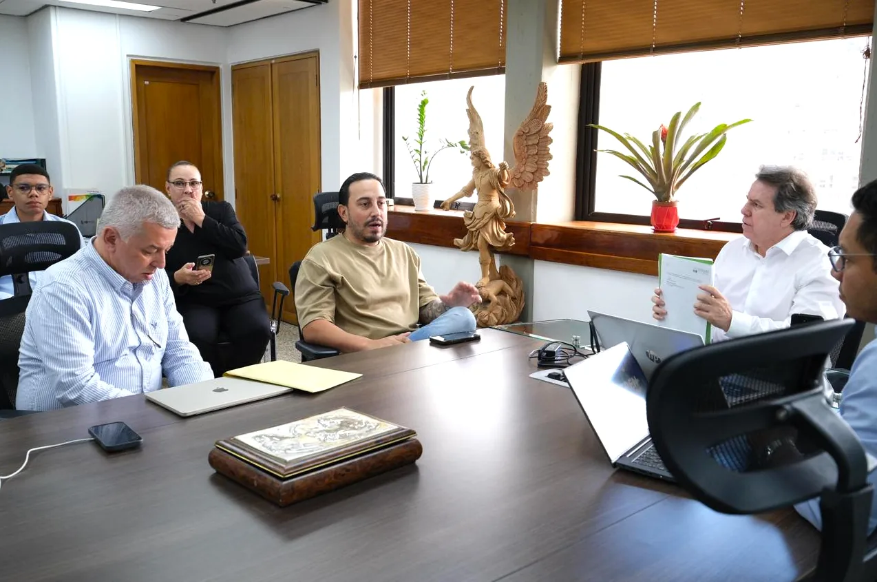 Tres gobernaciones se unen para conectar a Colombia sobre rieles