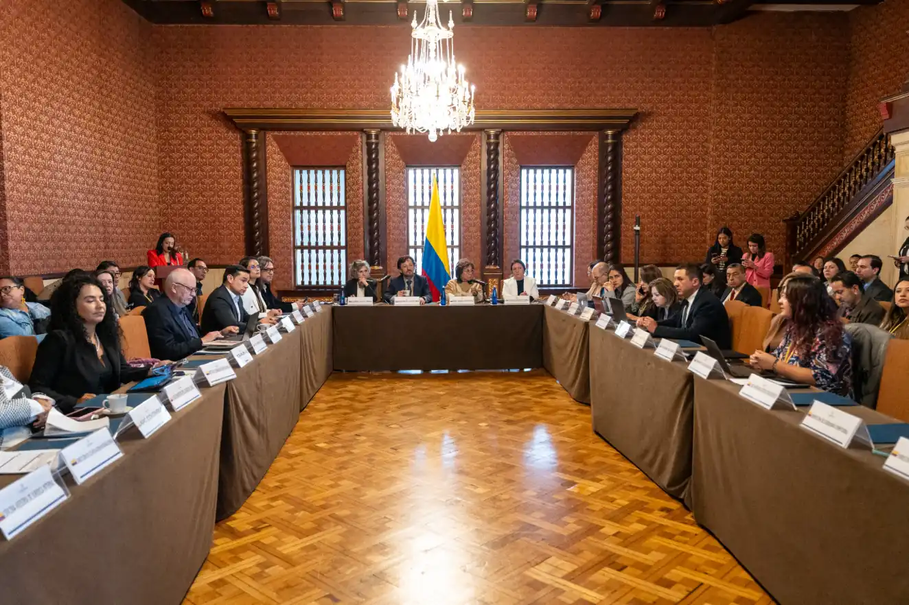 Entidades del gobierno se reunieron en Cancillería en la primera sesión de la Comisión Nacional Intersectorial de Migraciones 2025