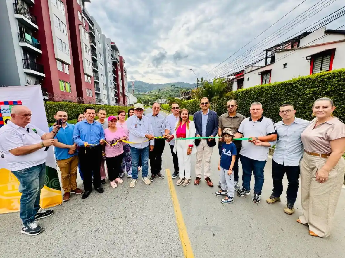 El alcalde Roberto Jiménez entregó una obra histórica en La Alameda y puso fin a años de abandono