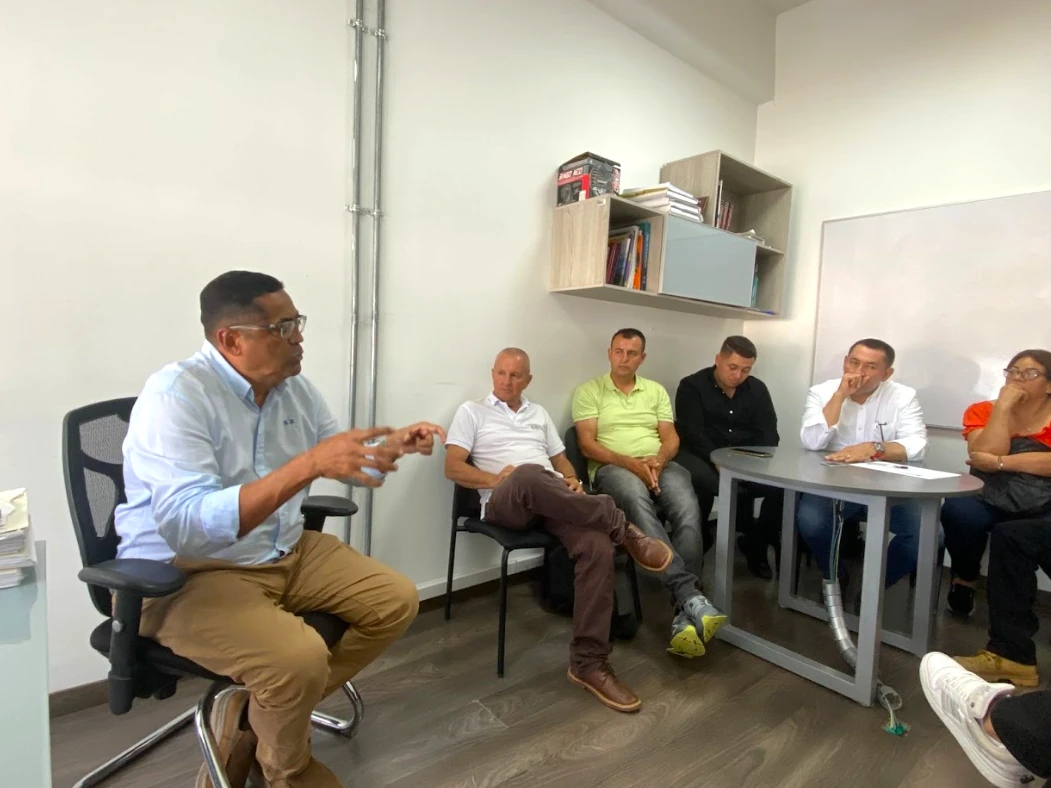 La Gobernación de Risaralda atiende el llamado de los transportadores de la vía Cachipay – Balboa