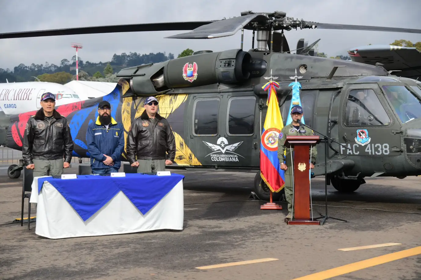 Llega a Colombia el Firehawk, uno de los helicópterosmás versátiles del mundo en atención de emergencias