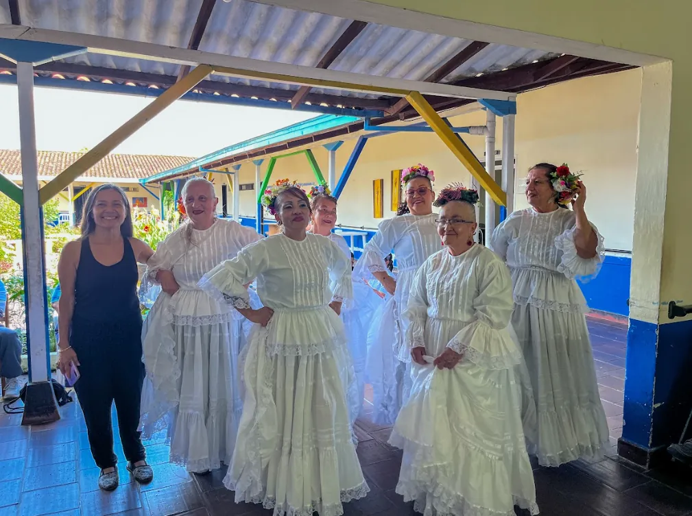 La Casa de la Cultura se unió a la celebración del Adulto Mayor en Marsella