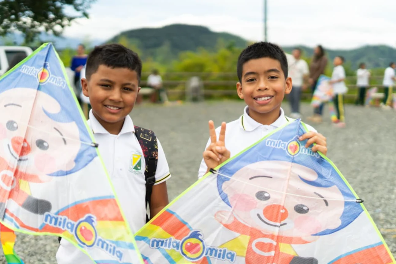 Jornada de sensibilización ambiental para estudiantes de Compartir Las Brisas de Pereira