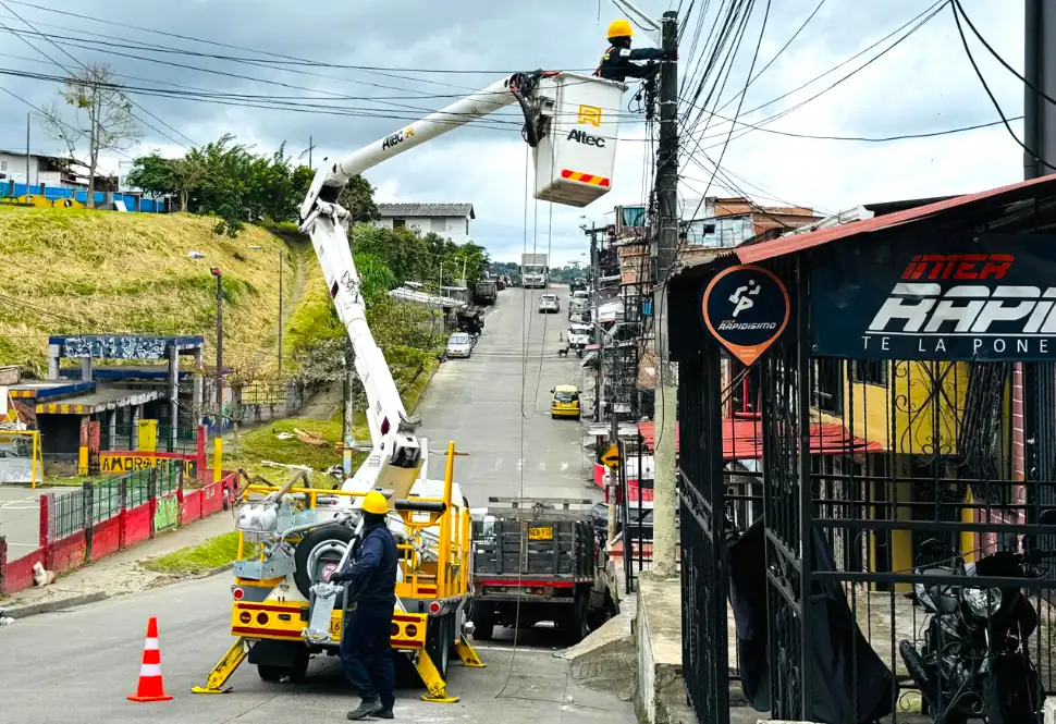 La modernización del alumbrado público llegó a Villa Santana