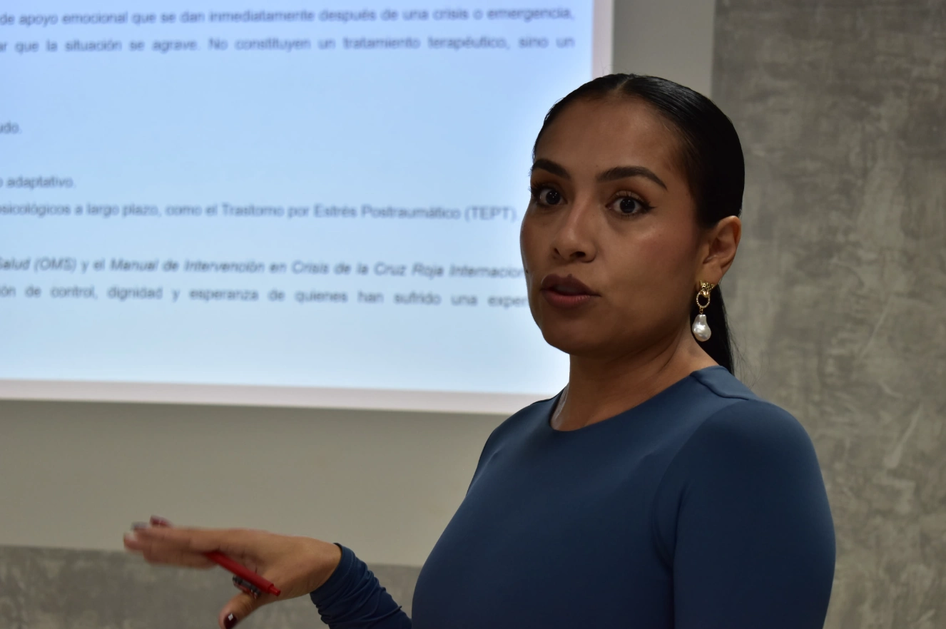 El Cuerpo Oficial de Bomberos Pereira se forma en Primeros Auxilios Sicológicos