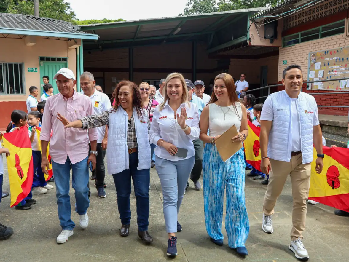Alcaldía de Pereira transforma espacios comunitarios en las comunas Río Otún y Jardín con una inversión de $1.100 millones