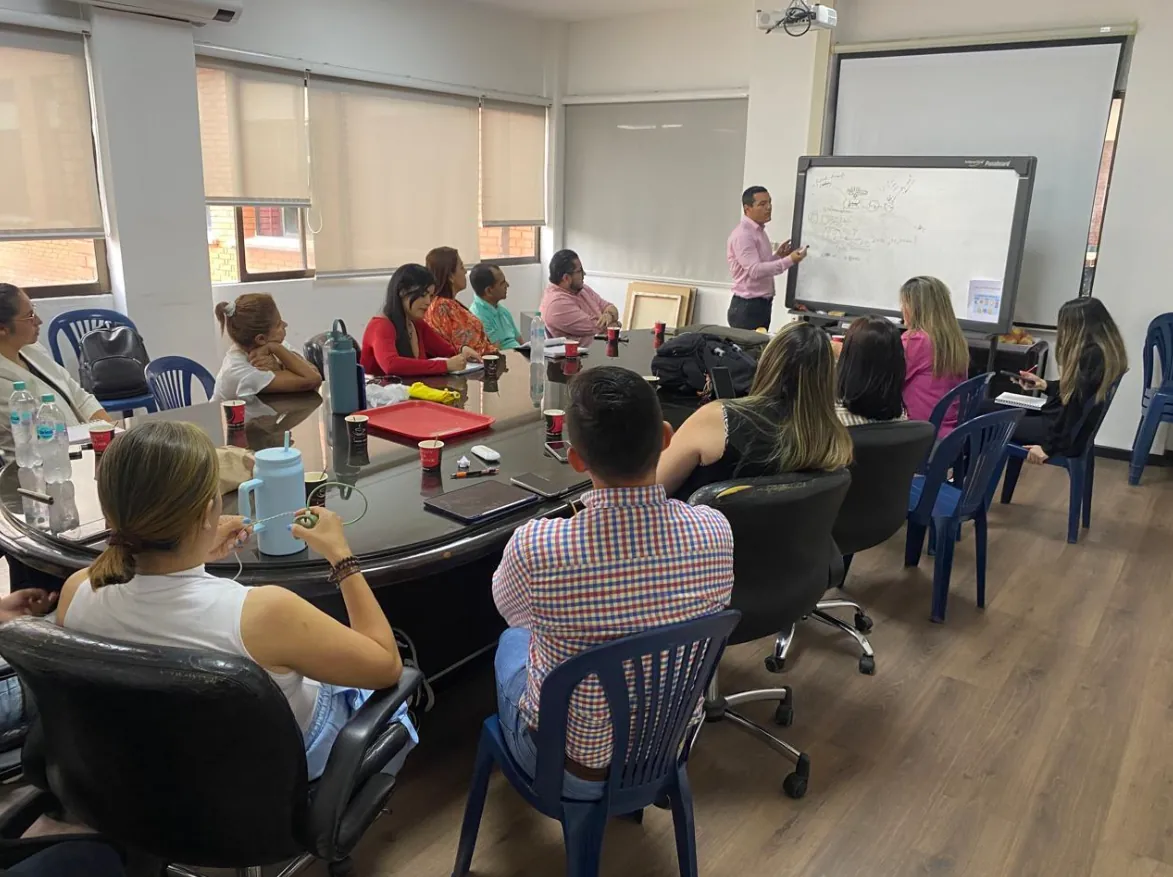 Secretaría de Hacienda de Dosquebradas fortalece su gestión tributaria a través de capacitaciones en fiscalización, liquidación y cobro coactivo