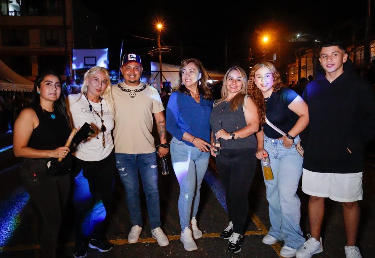 Alcalde Mauricio Salazar, orgulloso hijo de cuba, llevó «Salsa en Mi Parque» a este importante sector de la ciudad