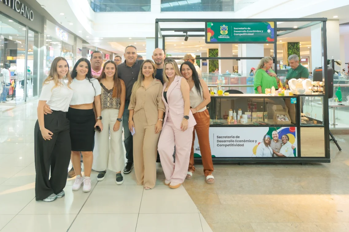 Gobernación de Risaralda fortalece la comercialización de emprendedores y artesanos con nuevas vitrinas comerciales