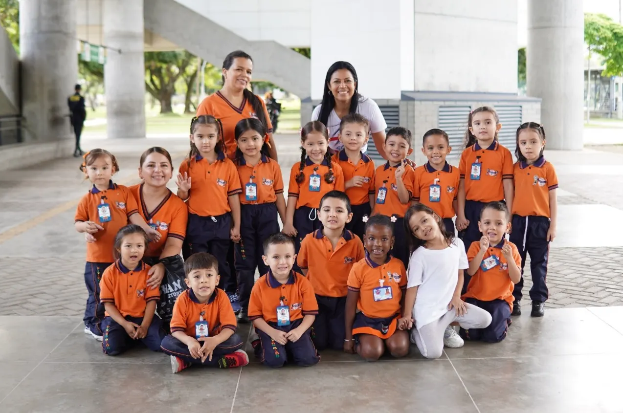 Megacable reactiva recorridos con Estudiantes de jardines infantiles e instituciones educativas