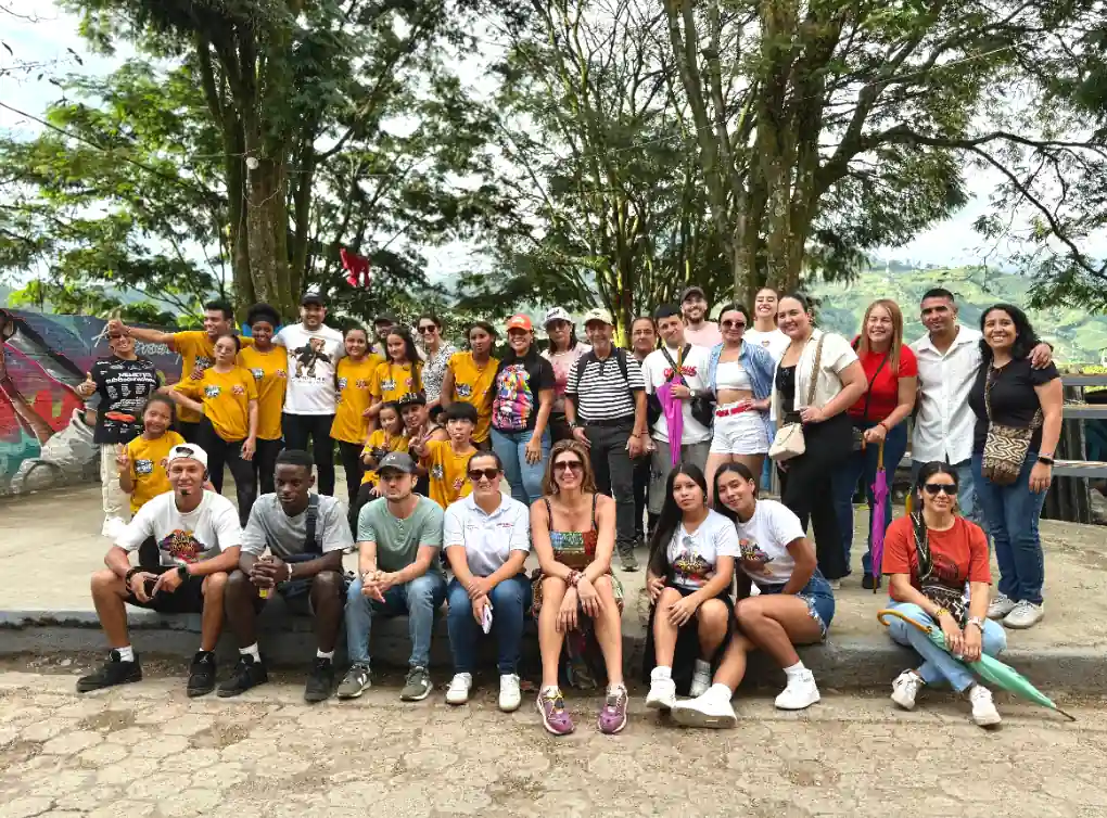 La Comuna Ferrocarril de Pereira mostró su potencial turístico en la validación de la Ruta La Ferro