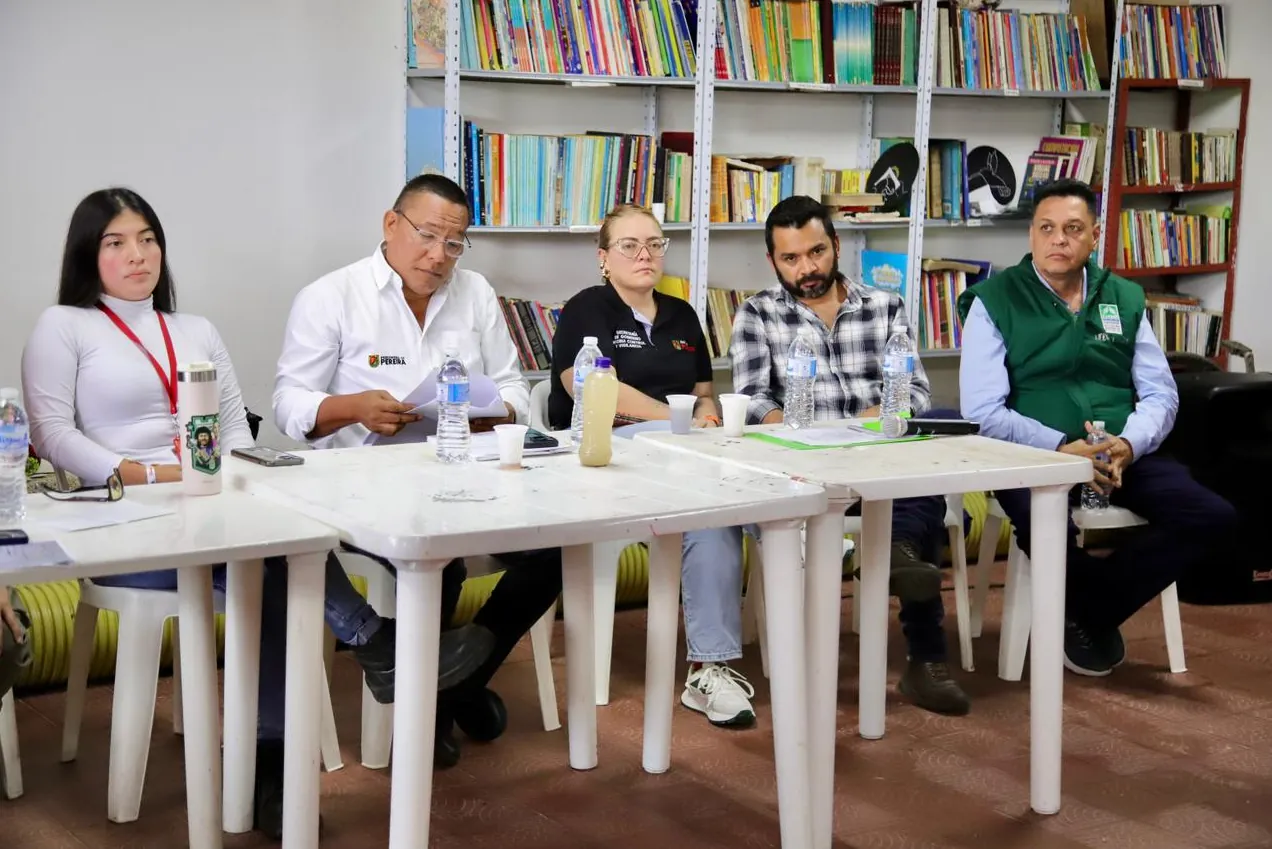 CARDER acompañó visita de investigación y acción inmediata en la vereda El Chocho por crisis del agua
