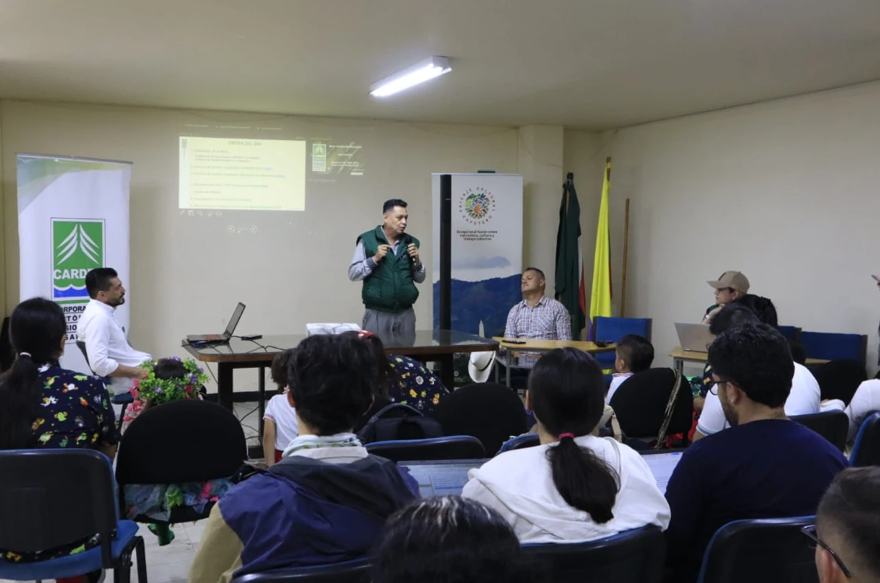La Carder dialogó con la comunidad de Santuario en su mesa ambiental  