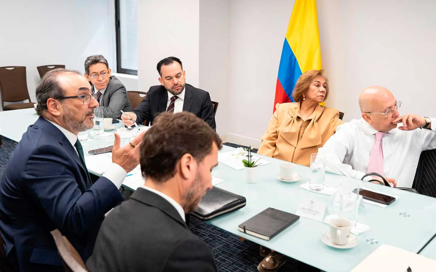 BID y Agenda CAF impulsan Colombia Solar y la creación del Fondo de Transiciones Energéticas de la Celac