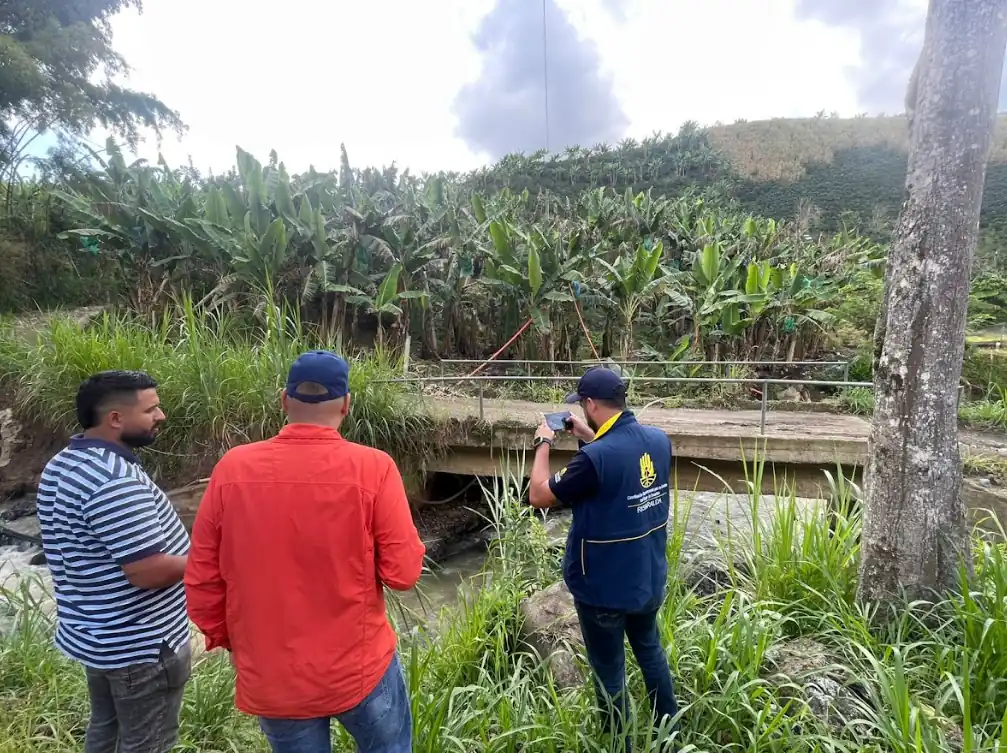 Gobernación atiende emergencia en Belén de Umbría, tras fuertes lluvias