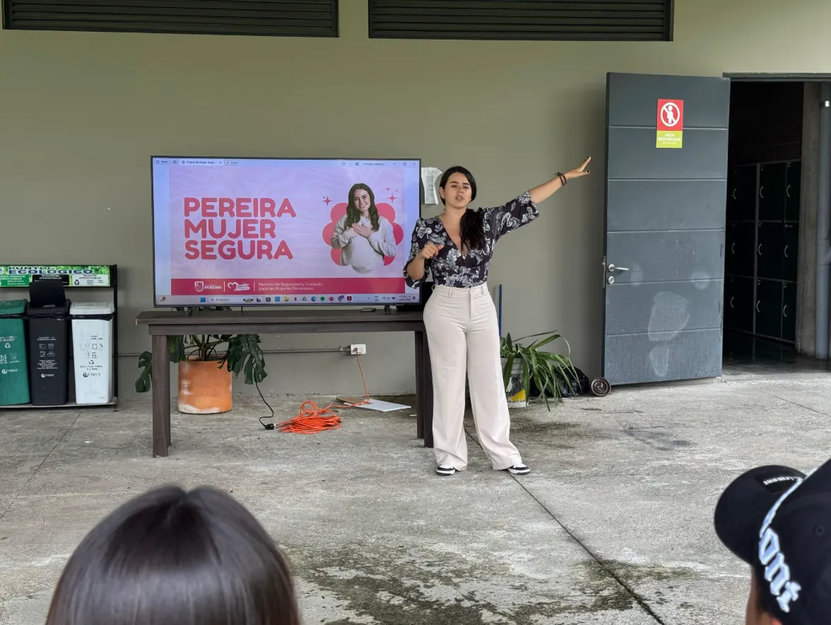 Estaciones de Megabús y Megacable se convierten en Puntos Púrpura para proteger a las mujeres