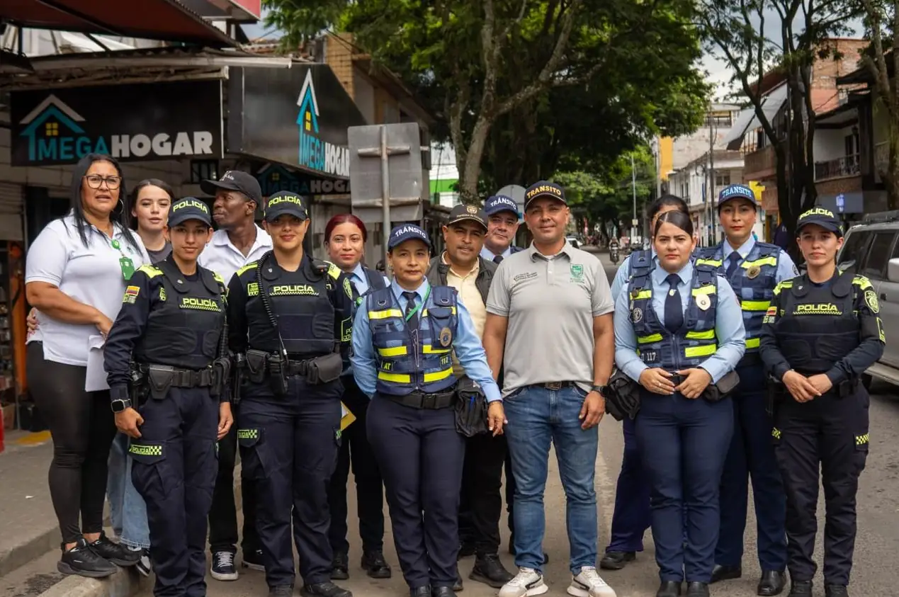 Megabús apoyó jornada de sensibilización sobre uso de paraderos en La Virginia