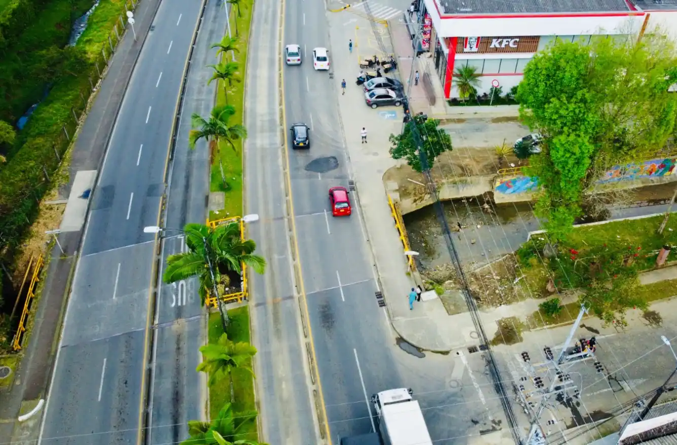 Alcaldía de Dosquebradas liderará estudio técnico para definir reparación en la Avenida Simón Bolívar, el sector de Mercamás