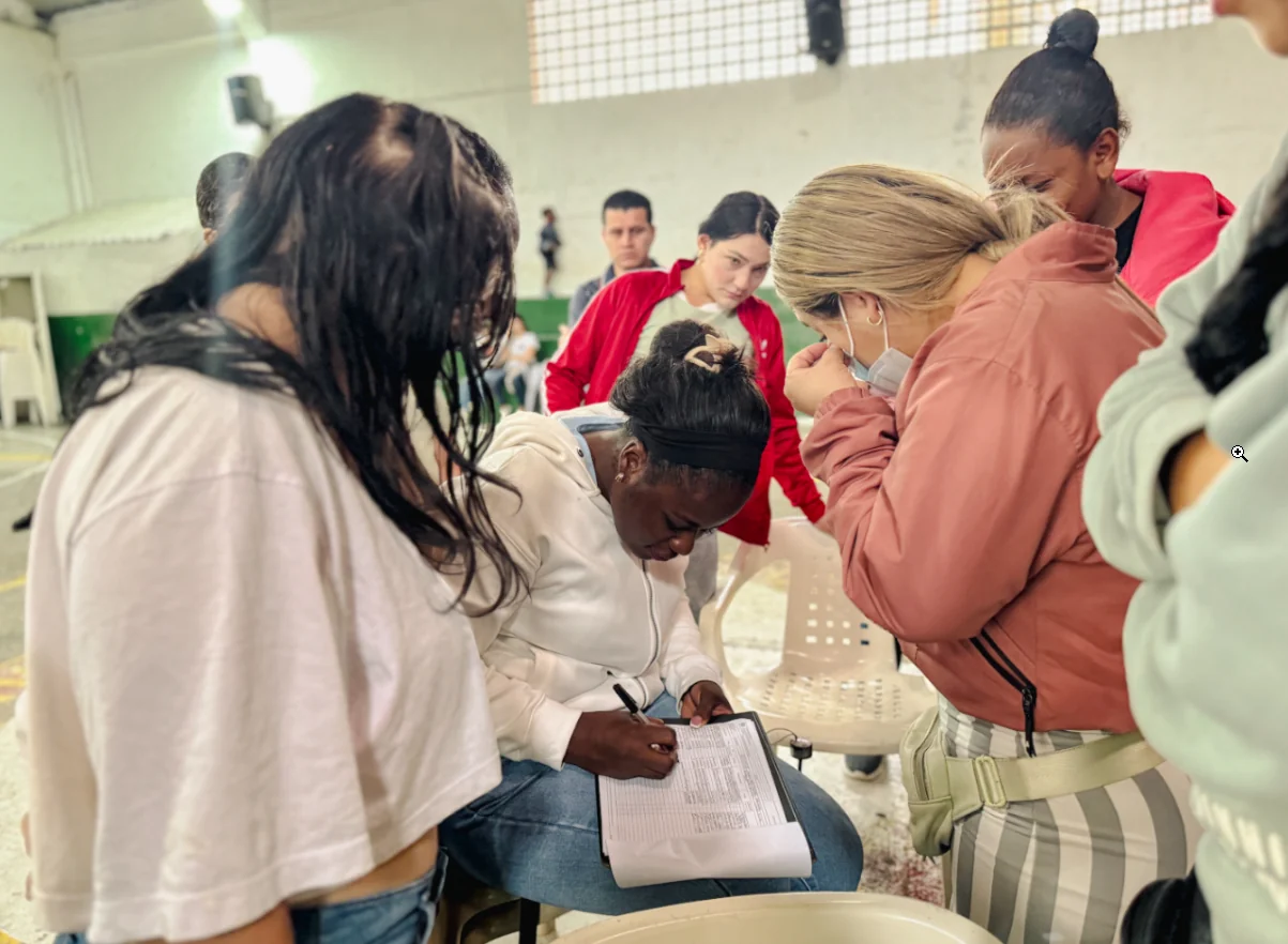 Escuela de Padres en Dosquebradas promueve hábitos saludables en más de 100 familias