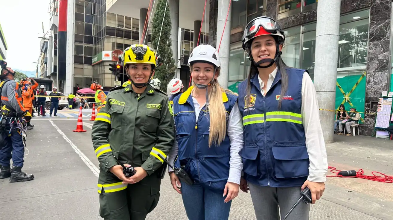 Simulacro de rescate seguro en alturas, mostró la capacidad operativa de los organismos de socorro de Pereira
