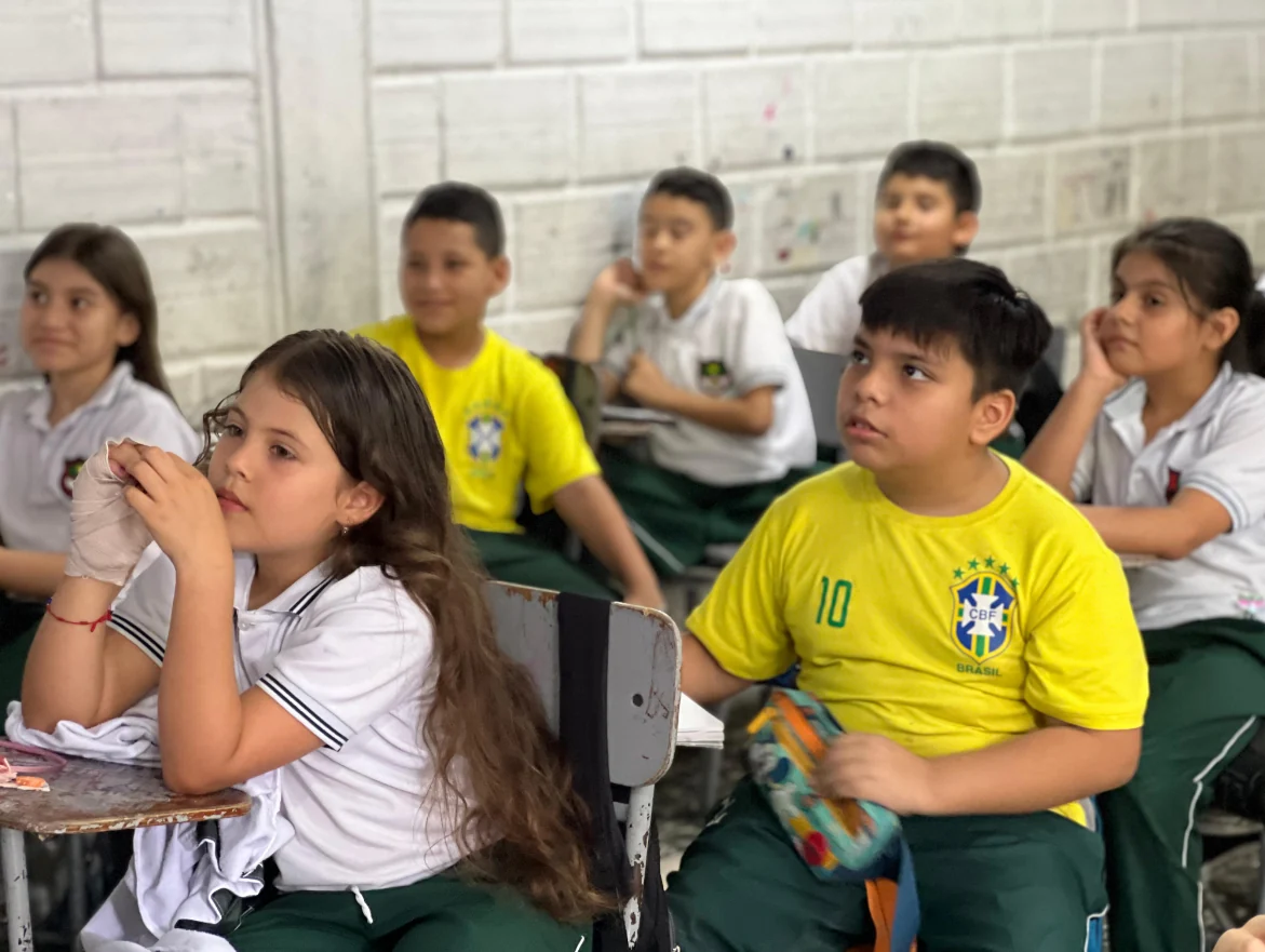 Secretaría TIC promueve el uso responsable de la tecnología en la Institución Educativa Luis Carlos González