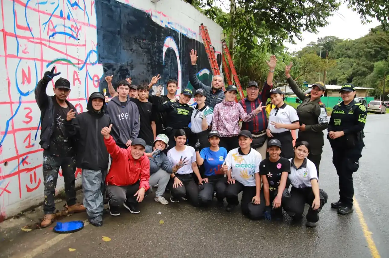 Alcaldía de Pereira embellece entrada a La Florida con mural inspirado en la naturaleza