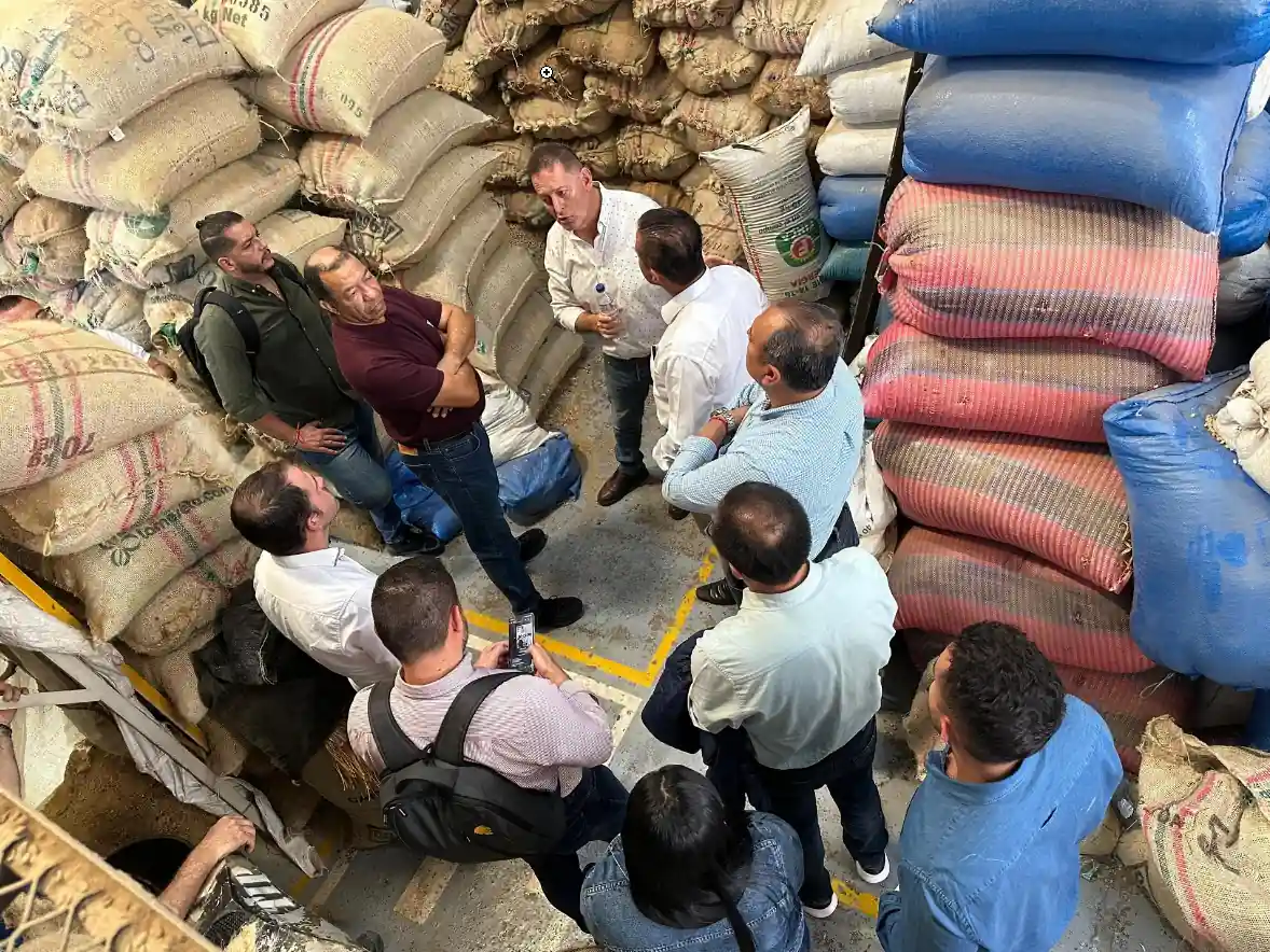 Exportaciones Agrícolas de la Región RAP Eje Cafetero: Liderazgo y Logística