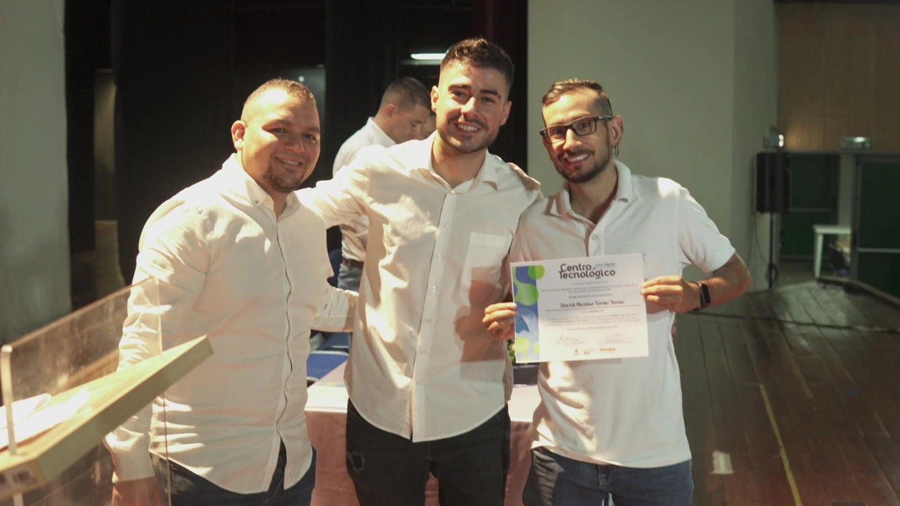 Alcaldía de Pereira continúa cerrando brechas digitales con la formación en los Centros Tecnológicos Vive Digital