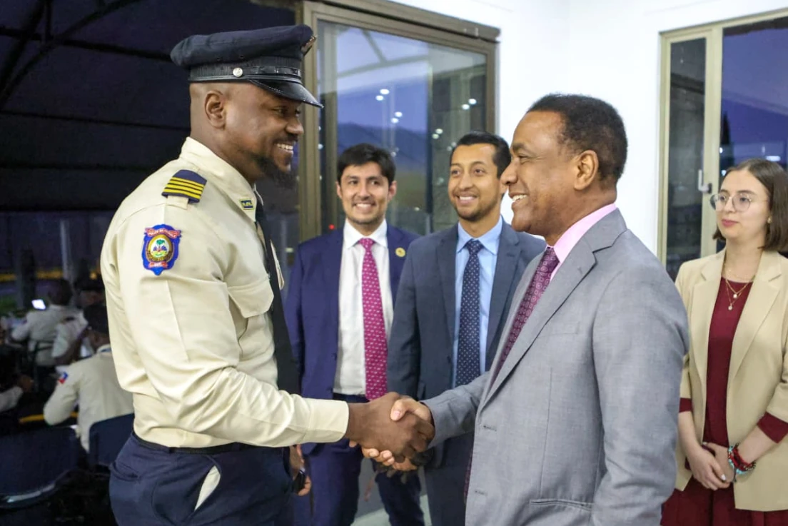 Colombia fortalece su cooperación con Haití con la llegada de 23 policías haitianos para programa de capacitación en el CENOP