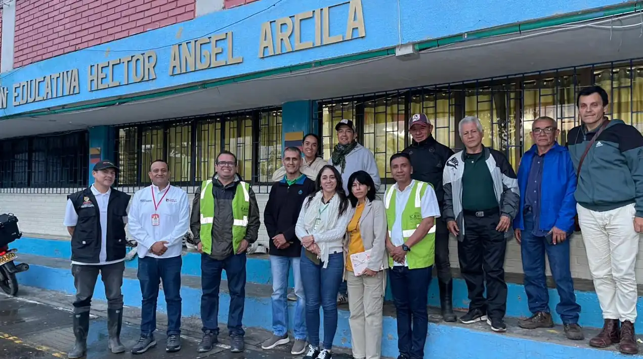 TRANSFERENCIA DE CONOCIMIENTO PARA COMBATIR LA MOSCA EN LA BELLA Y LA FLORIDA