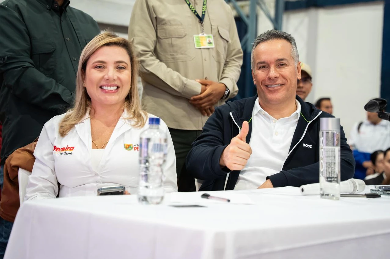 Alcalde Mauricio Salazar, presentó a las familias de la comuna Río Otún los avances del Plan Padrino