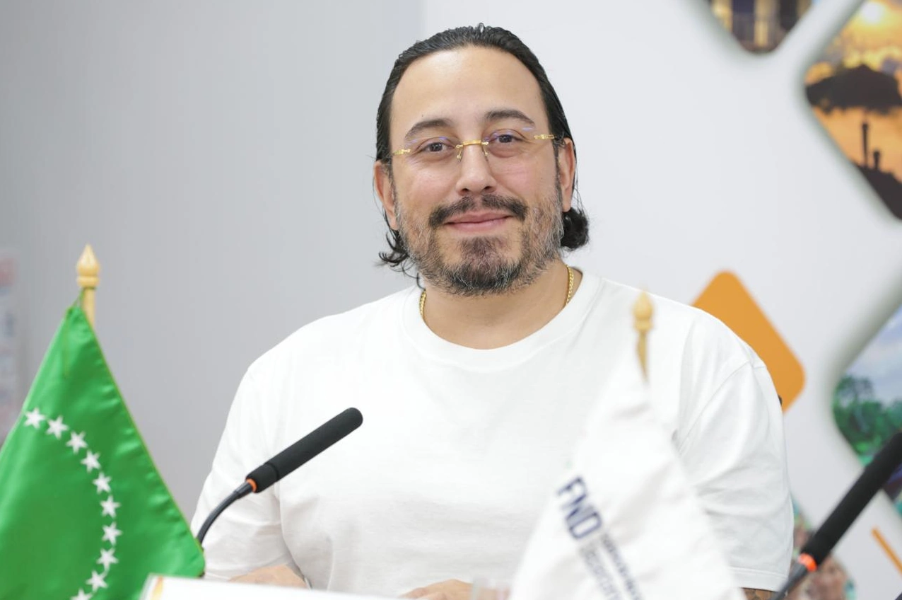 El gobernador avanza en la agenda nacional de la FND