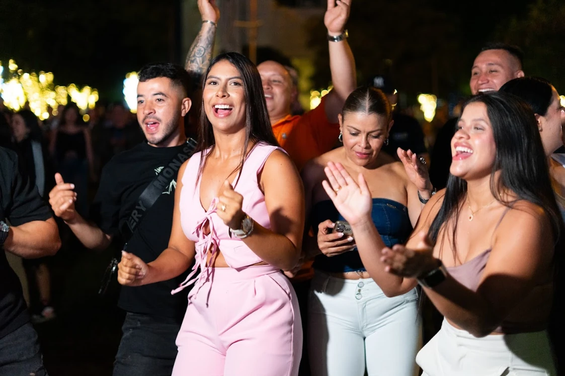 EN FOTOS: FAMILIAS PEREIRANAS LE DIERON LA BIENVENIDA A DICIEMBRE CON EL CONCIERTO Y FESTIVAL NAVIDEÑO EN EL PARQUE OLAYA HERRERA
