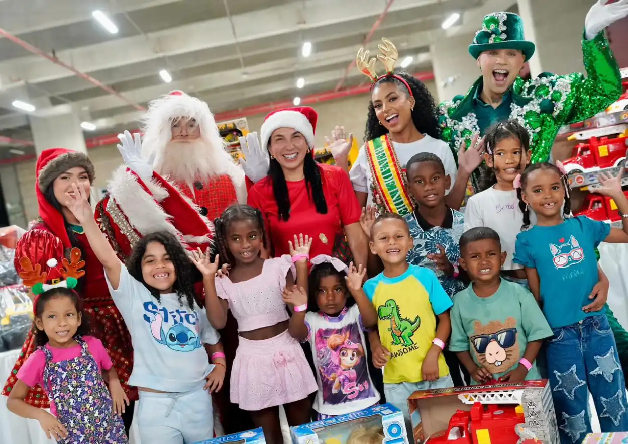 La #SuperNavidad entregó sonrisas y regalos a más de 15 mil niños y niñas de la ciudad durante las Novenas de Aguinaldos