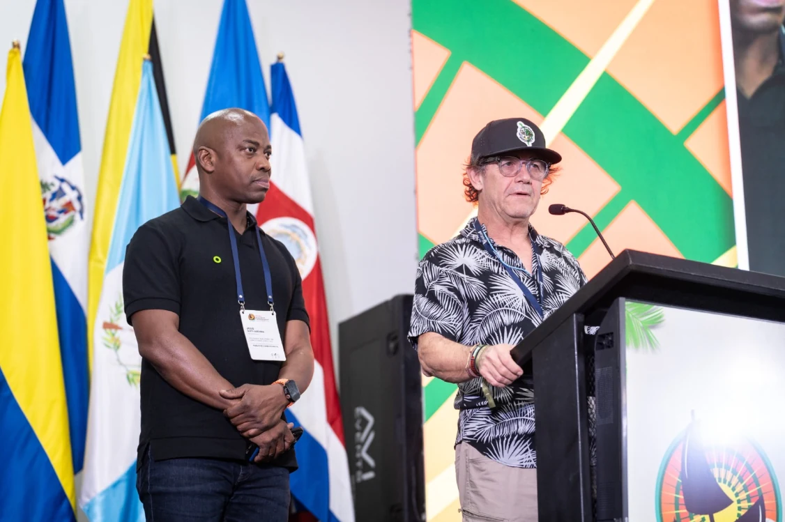 San Andrés cierra la II Cumbre de los Pueblos del Caribe Occidental con la entrega oficial de la Declaración de San Andrés y el Acta de Constitución de la Confederación