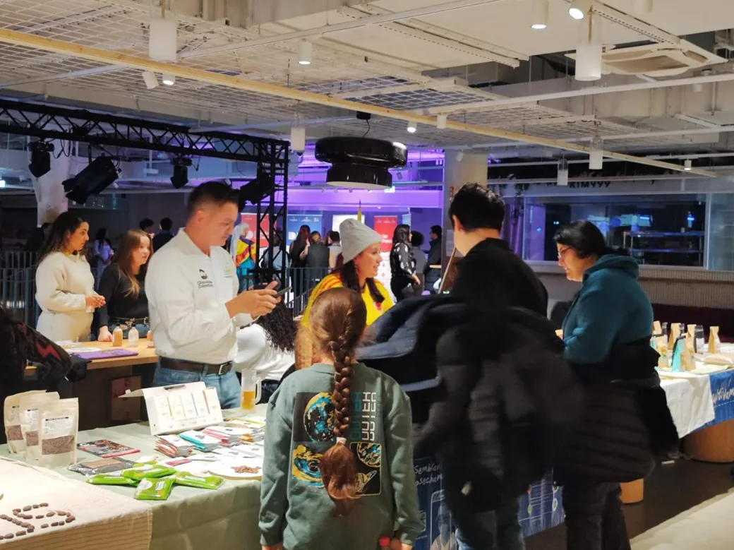 Colombia abre vitrina empresarial en Alemania para caficultores y cacaoteros a través de Casas Colombia