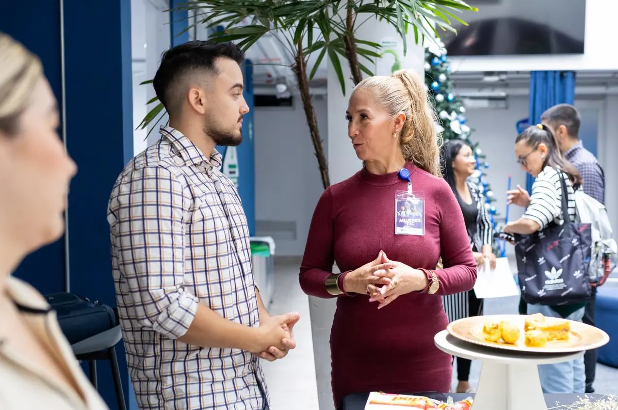 Mujeres TIC cerró su edición 2025 con feria de empleo y oportunidades laborales en Risaralda
