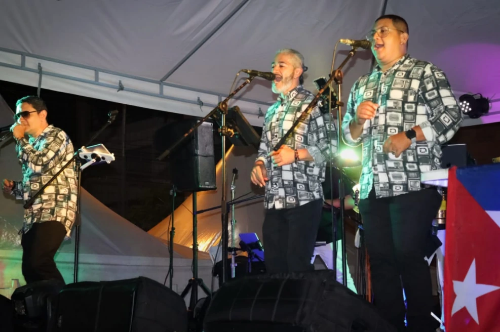 LA SALSA SE TOMÓ CUBA Y DESPIDIÓ EL AÑO A PURO RITMO