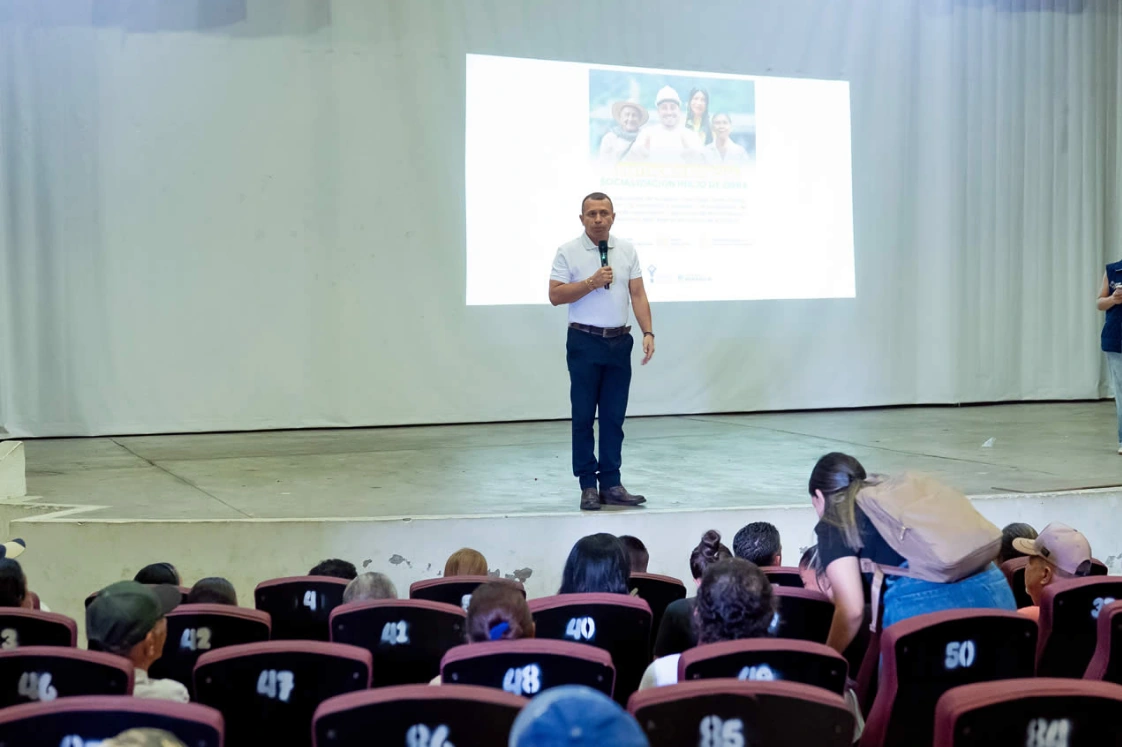 Gobernación de Risaralda socializa millonaria renovación del Teatro de La Virginia