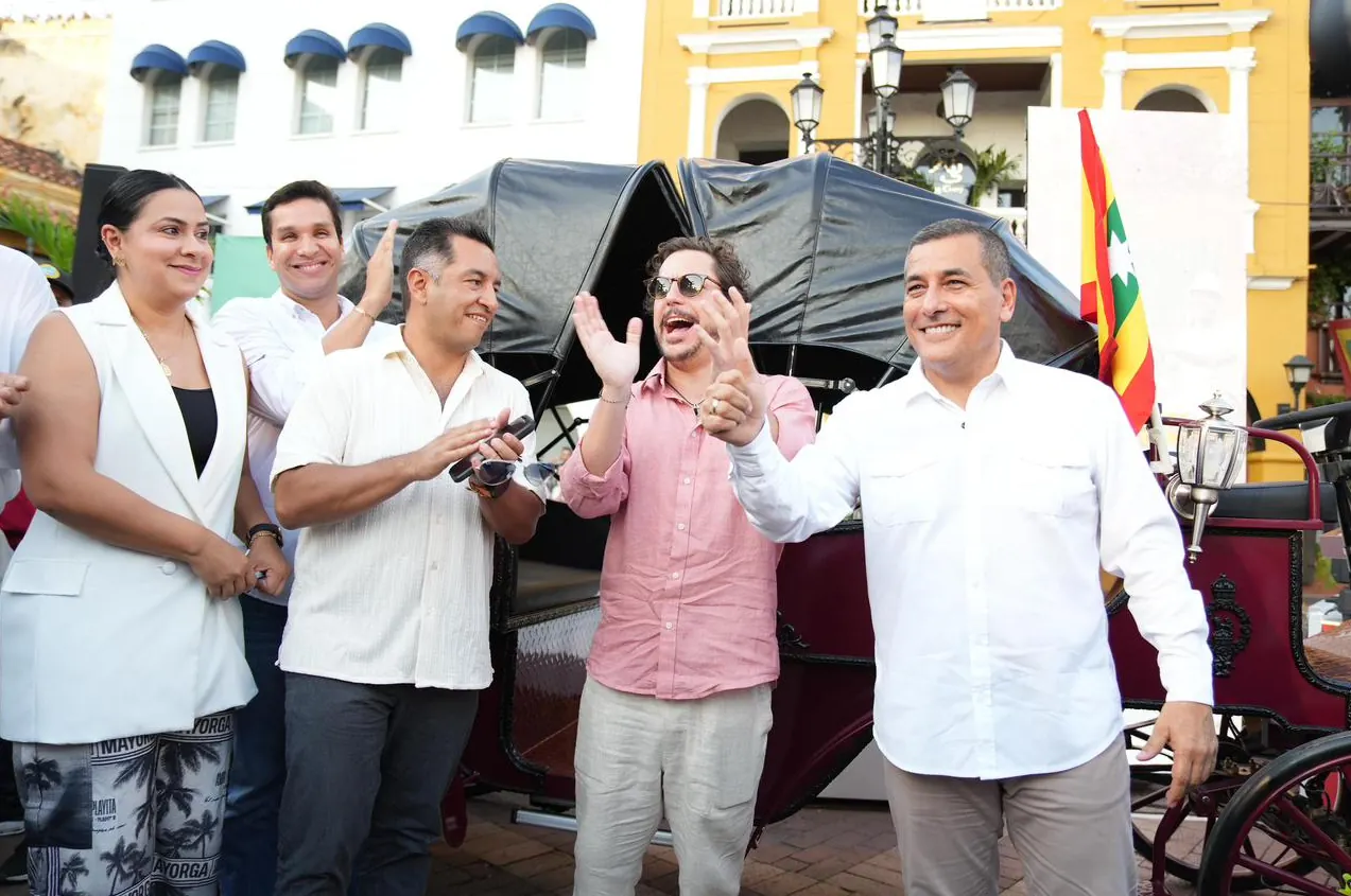 ¡Histórico! Cartagena de Indias, primera ciudad del mundo en usar sistema integral de coches turísticos 100% eléctricos