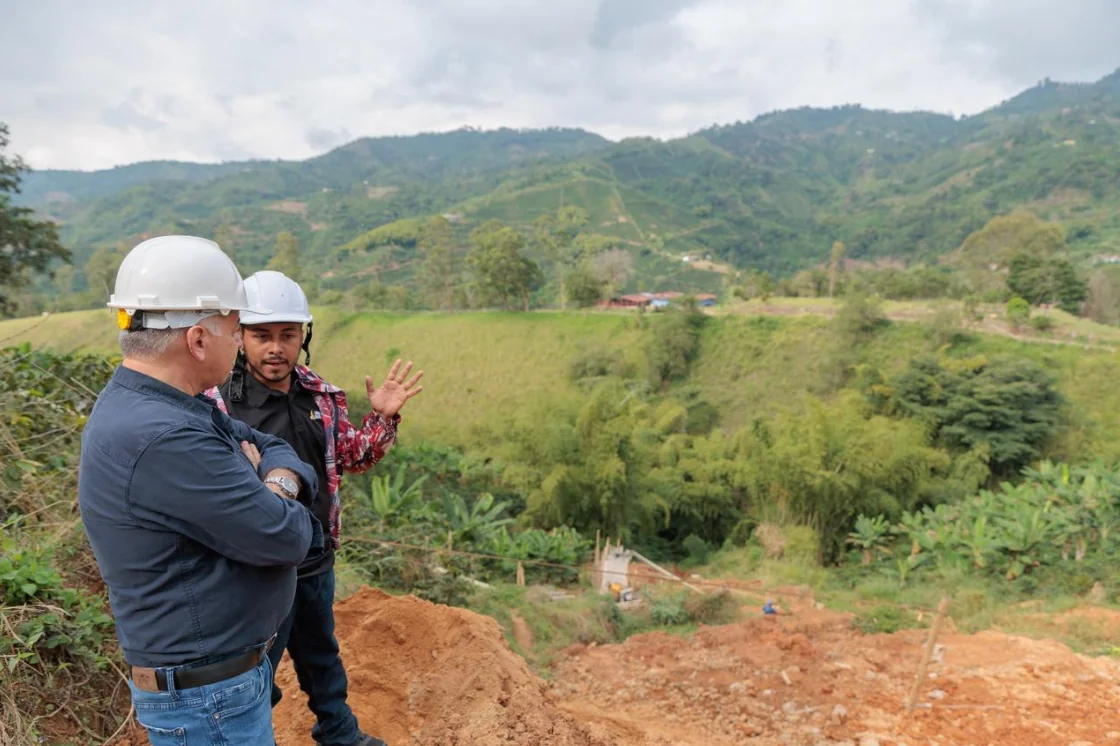 La Gobernación de Risaralda avanza en obras de estabilización vial en la vía Balboa
