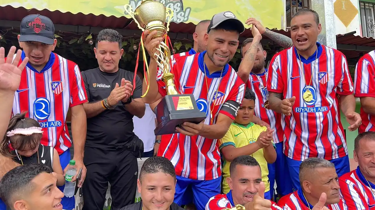 Alcaldía de Pereira cerró con éxito el Torneo de Fútbol 9 del gremio de taxistas