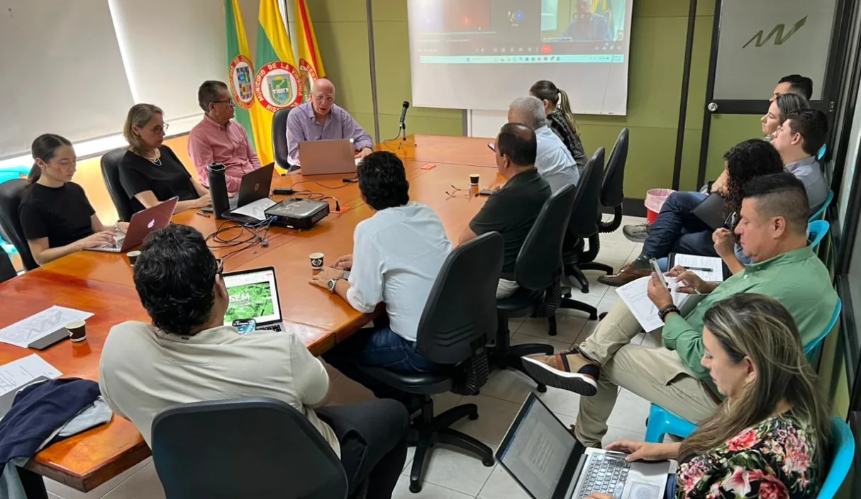 La Gobernación de Risaralda y AMCO socializan avances del proyecto ‘Tren del Café’